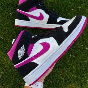 Nike Air Jordan 1 mid